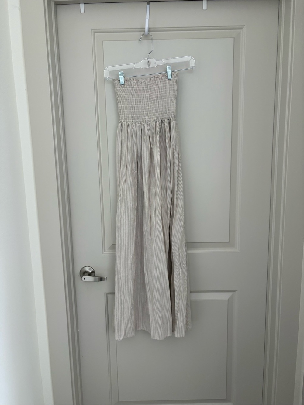 Smocked Strapless Maxi Dress in Light Beige Petal& Pup NWT Size 8